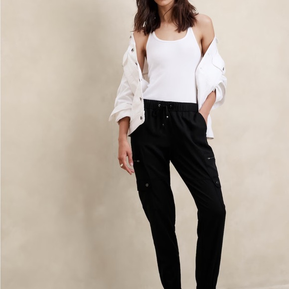 Banana Republic cargo jogger - Picture 2 of 5